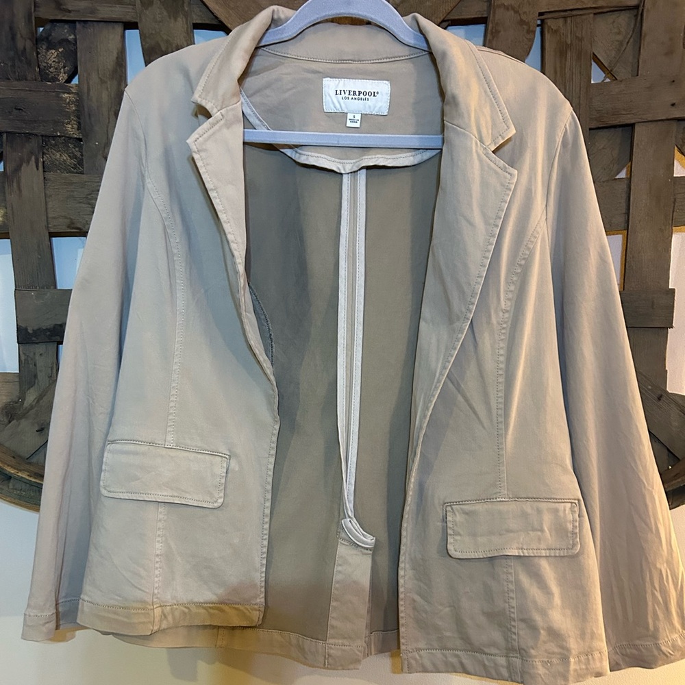 Liverpool Los Angeles Women’s Fitted Jacket - size Small